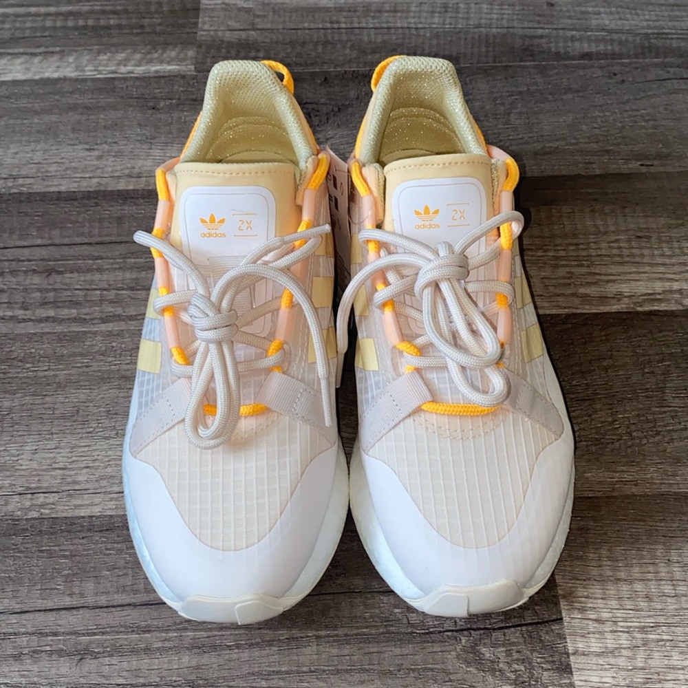 ZX 2K BOOST PURE SHOES ADIDAS Women’s size 6 NEW!